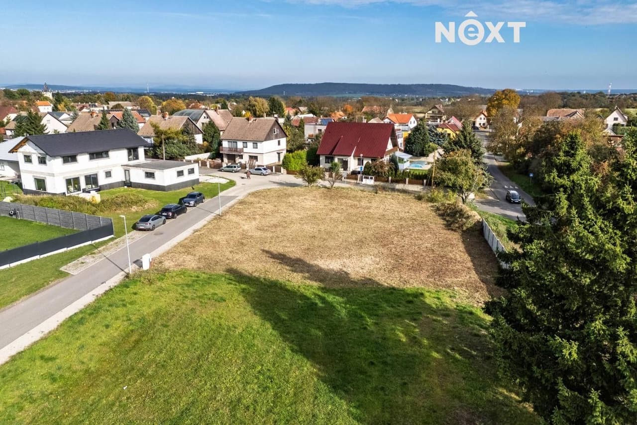 Prodej pozemku 1037 m²