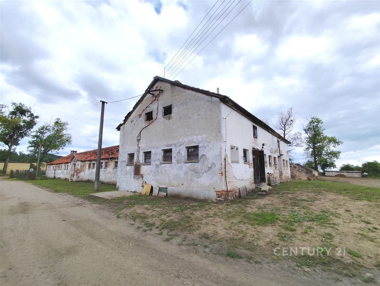 Prodej komerčního prostoru 350 m²