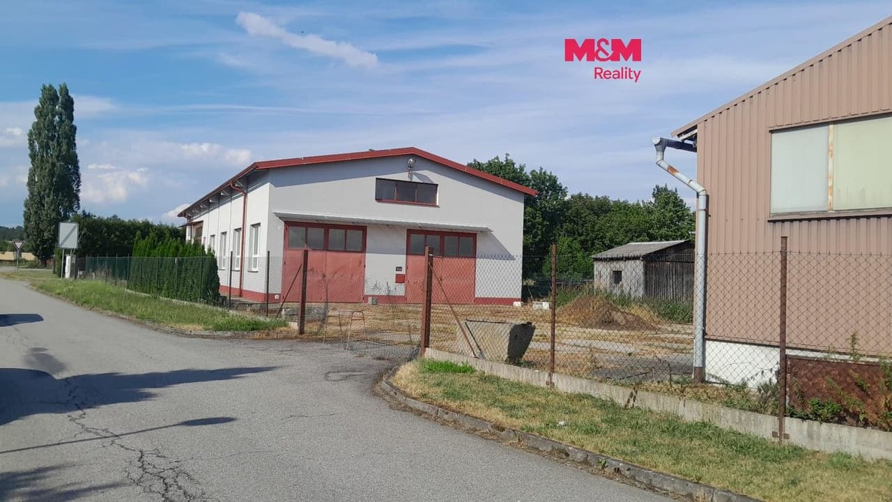 Prodej komerčního prostoru 480 m²