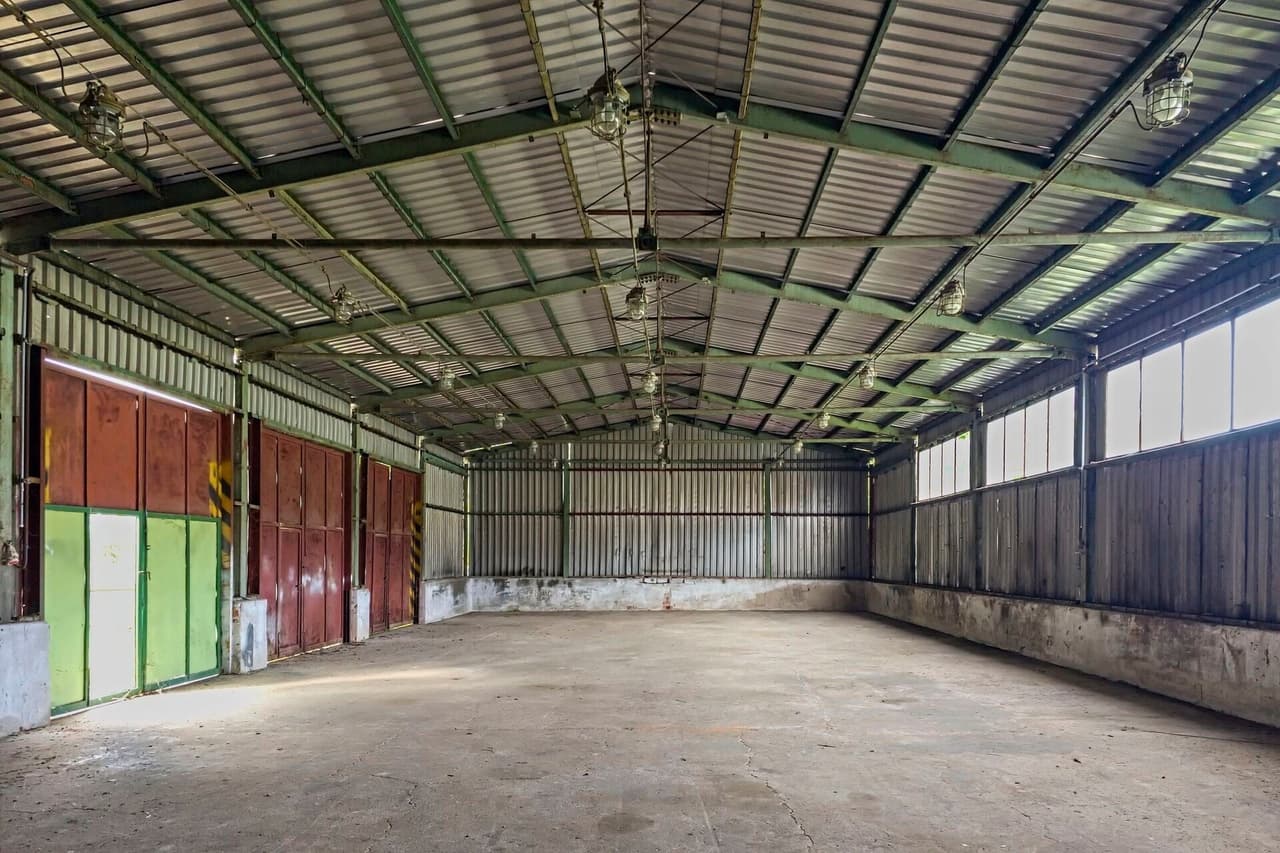 Pronájem komerčního prostoru 305 m²