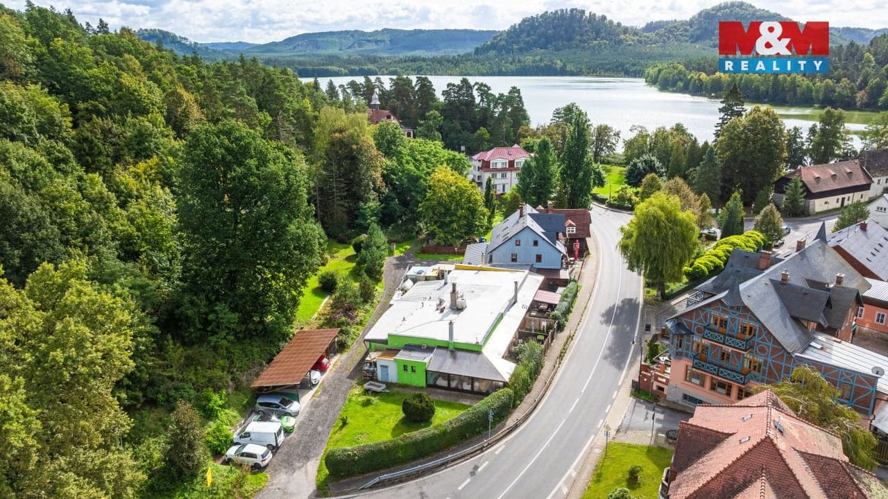 Prodej komerčního prostoru 905 m²