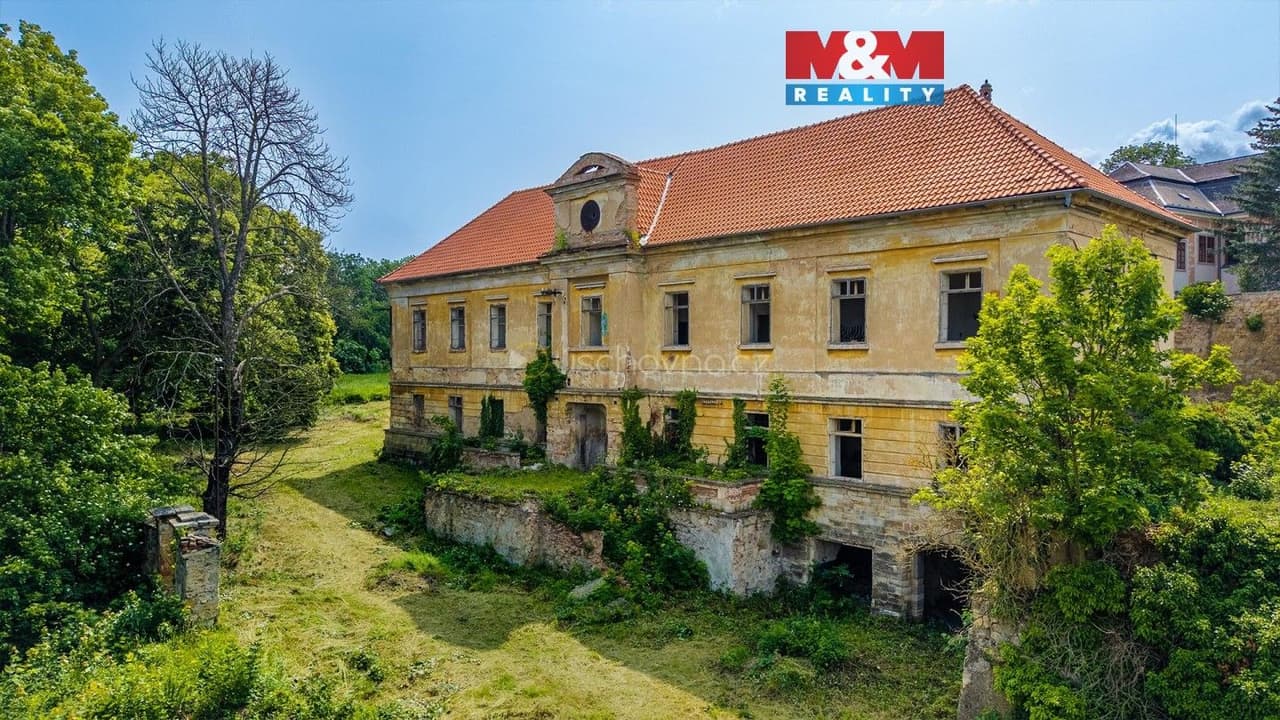 Prodej nemovitosti 5000 m²