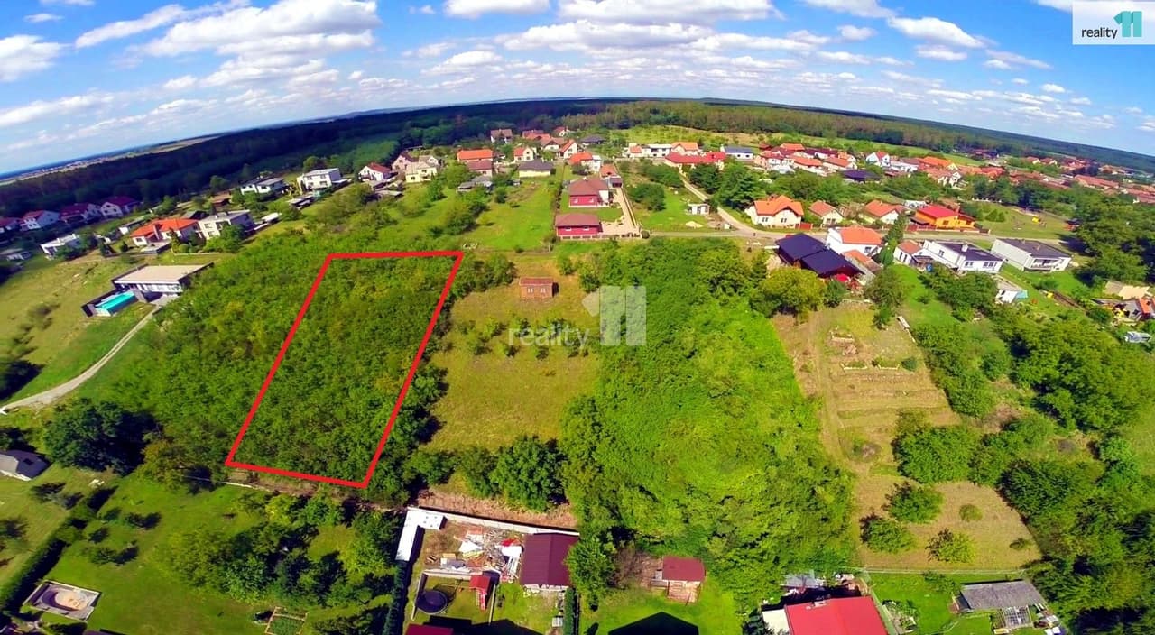Prodej pozemku 1733 m²