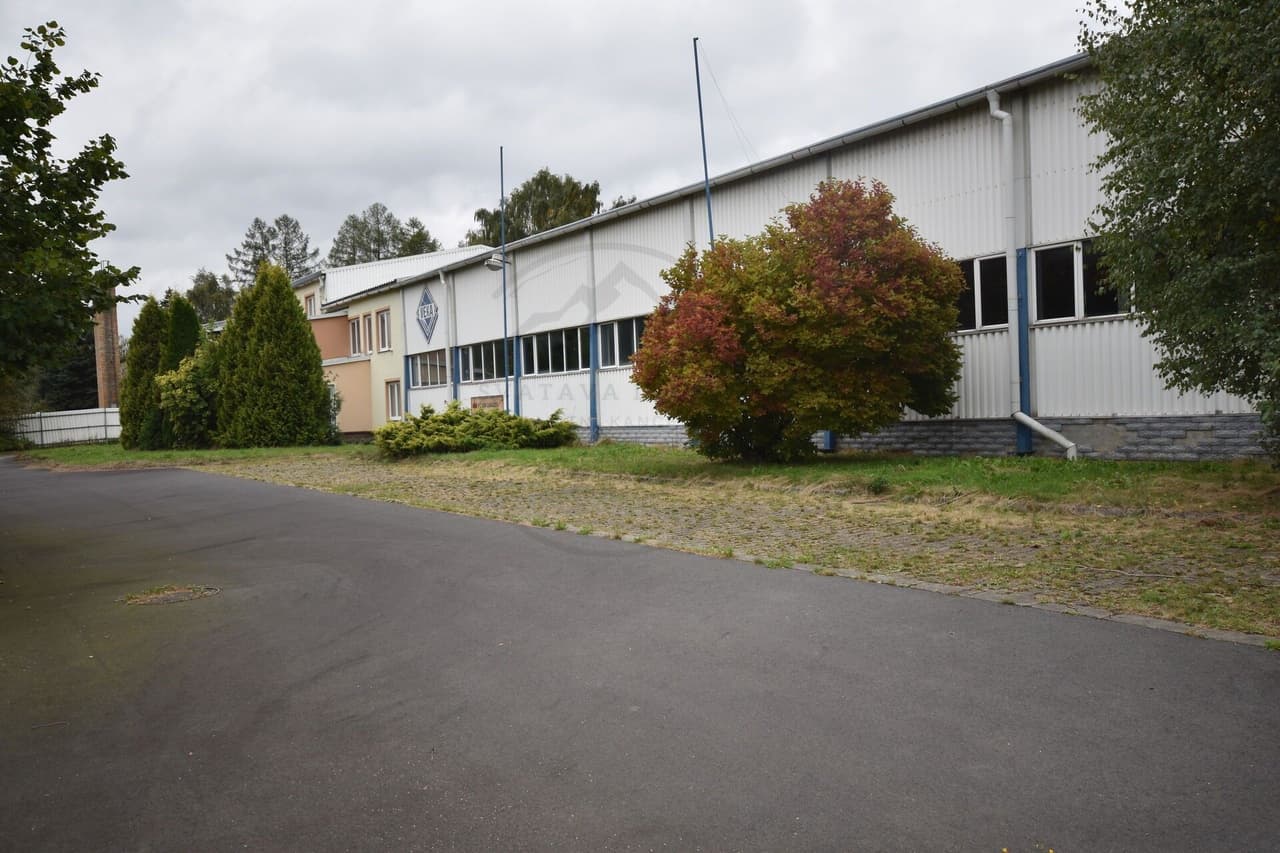 Pronájem komerčního prostoru 4811 m²