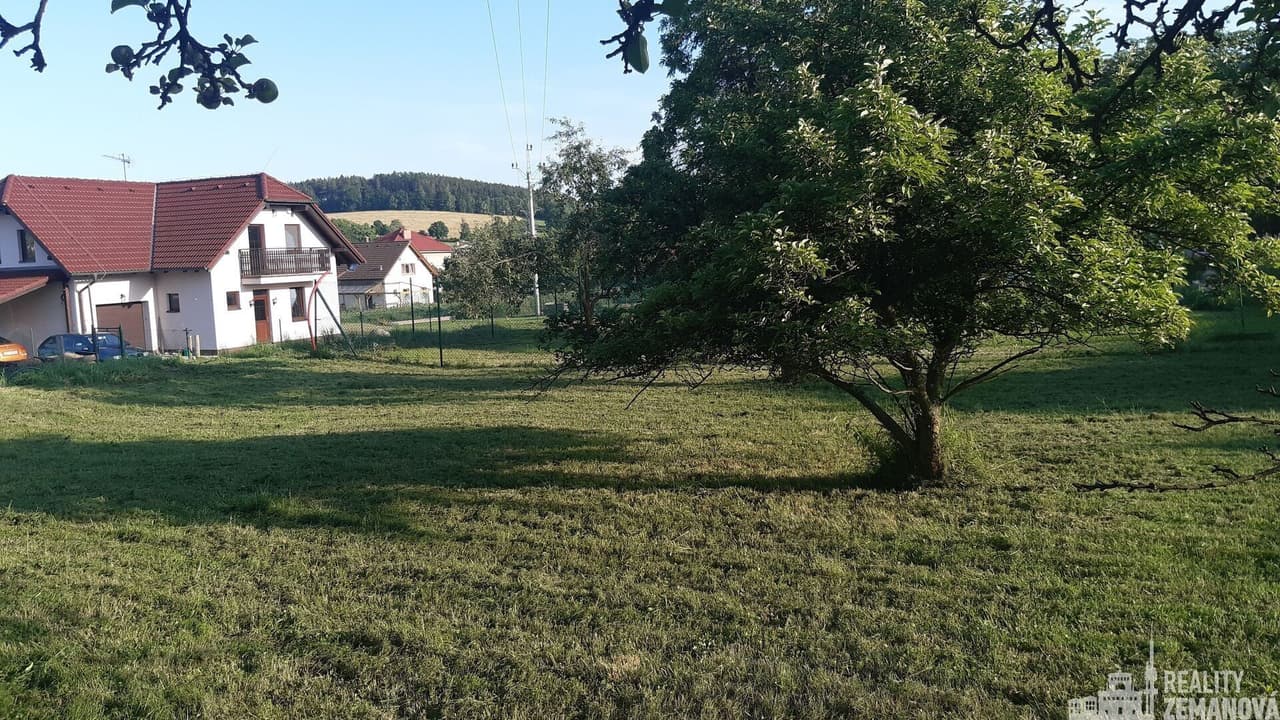 Prodej pozemku 1747 m²