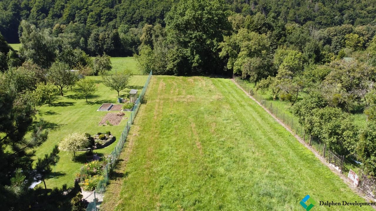 Prodej pozemku 1611 m²