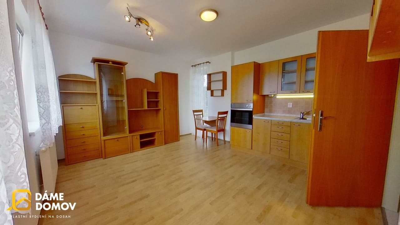 Pronájem bytu 1+kk 28 m²