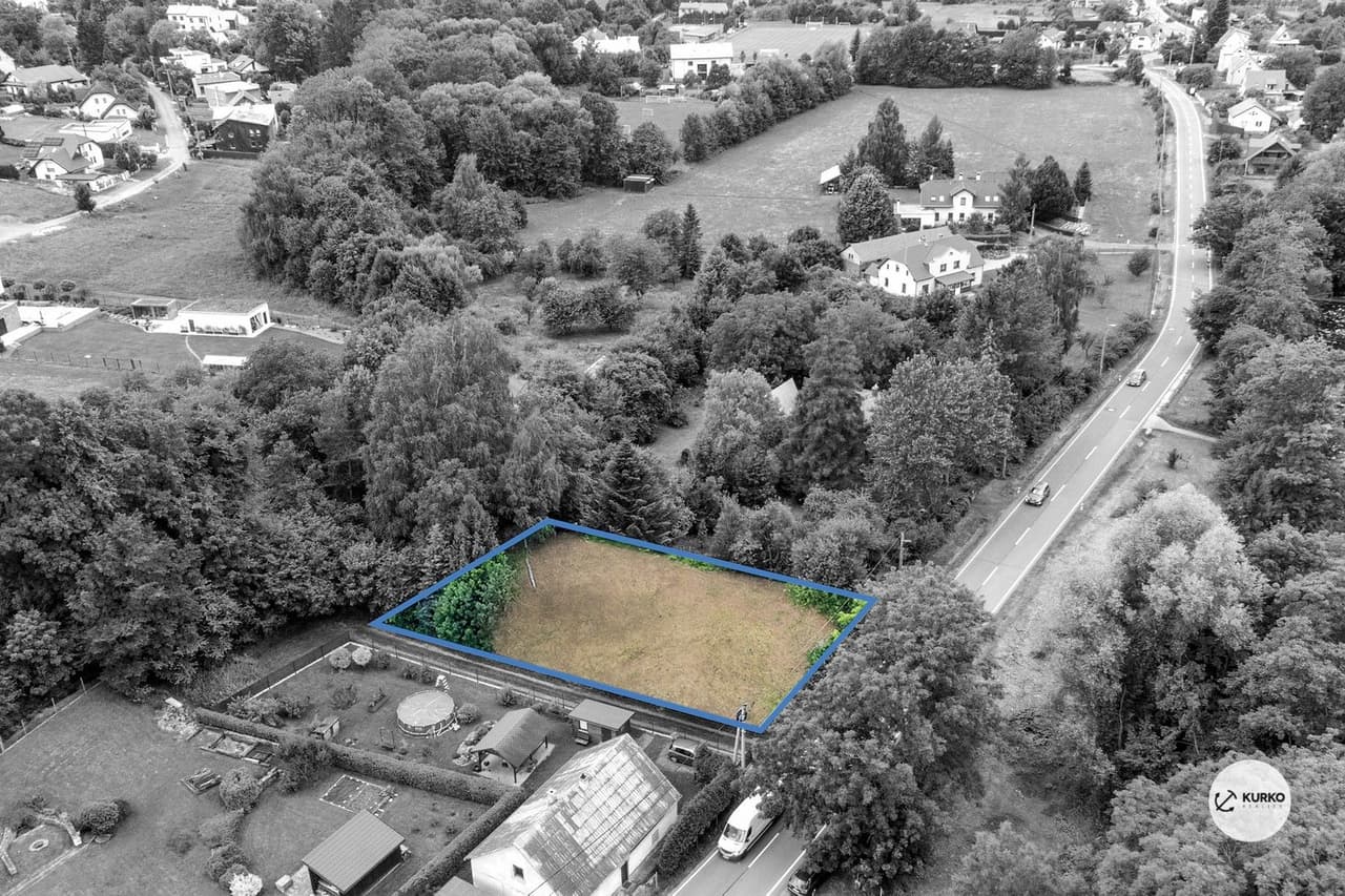 Prodej pozemku 1000 m²