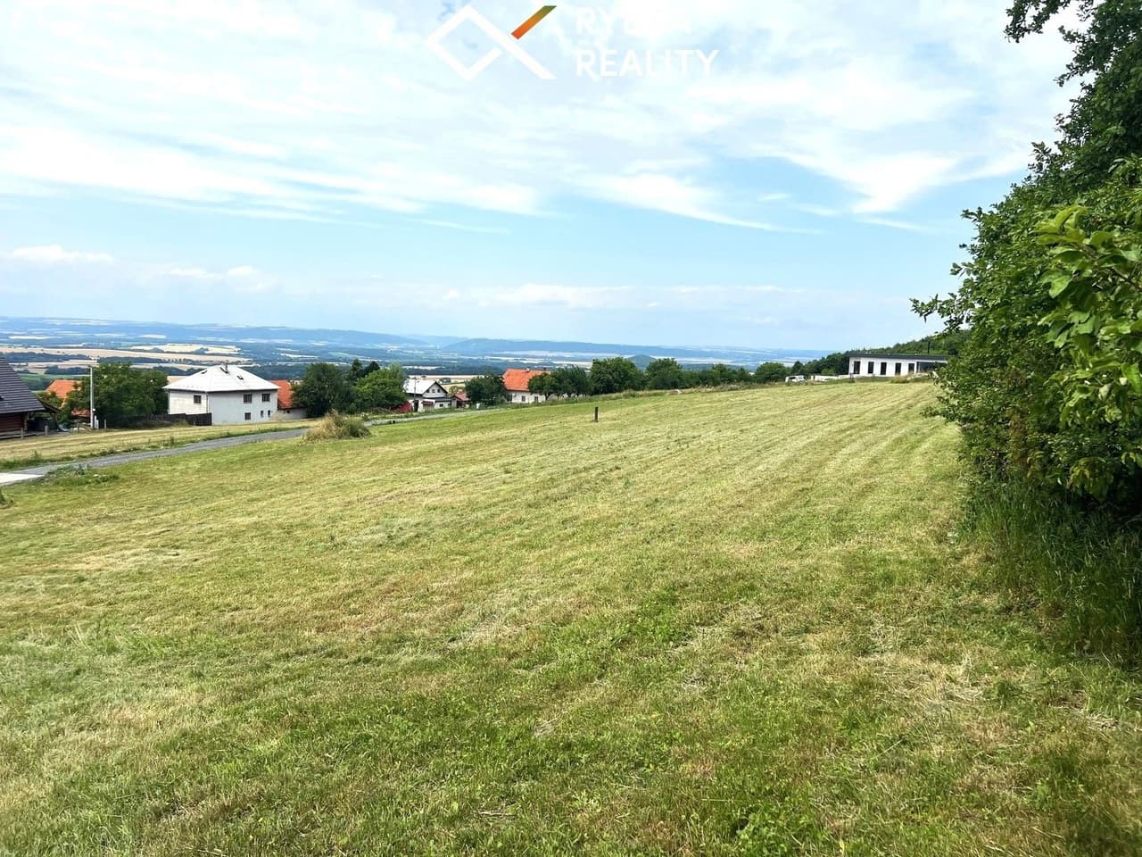 Prodej pozemku 1817 m²