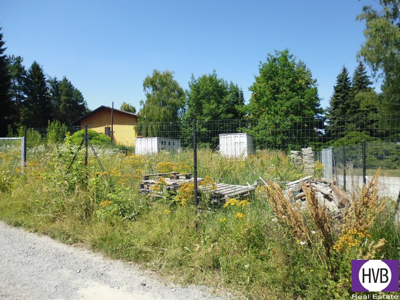 Prodej pozemku 877 m²