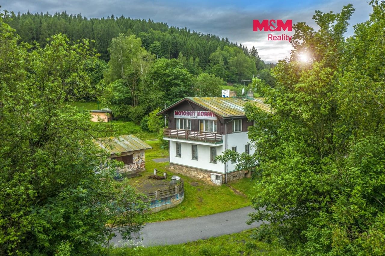Prodej nemovitosti 500 m²