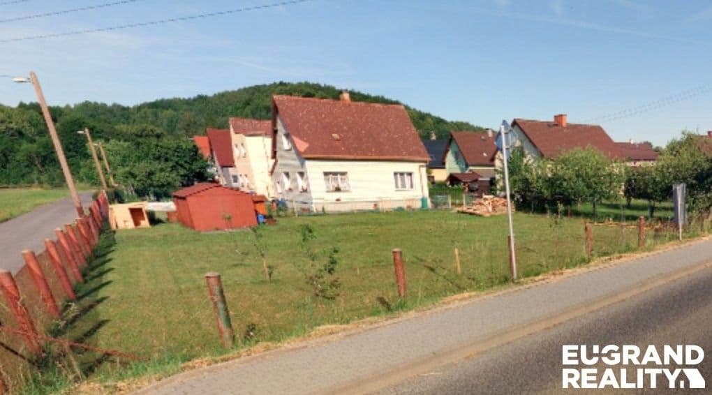 Prodej pozemku 894 m²