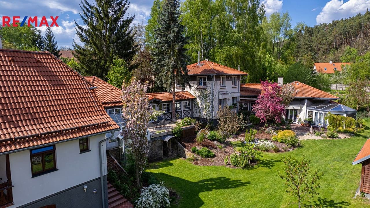 Prodej domu 689 m²