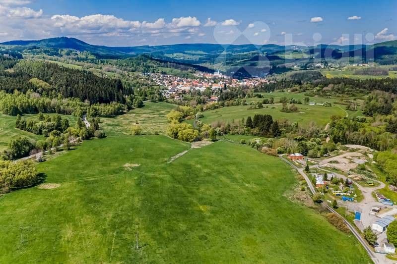 Prodej pozemku 106053 m²