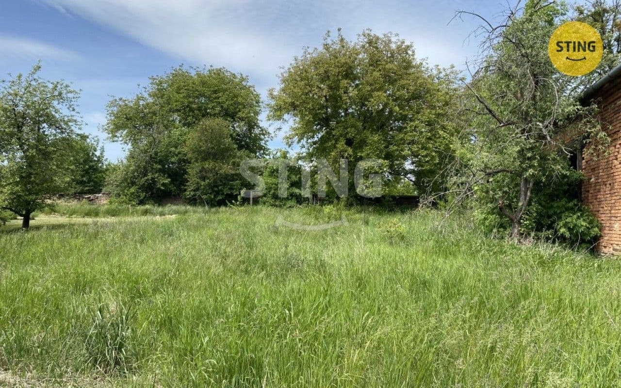 Prodej pozemku 998 m²