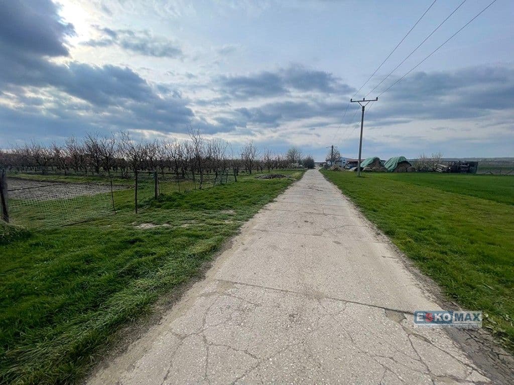 Prodej pozemku 1491 m²