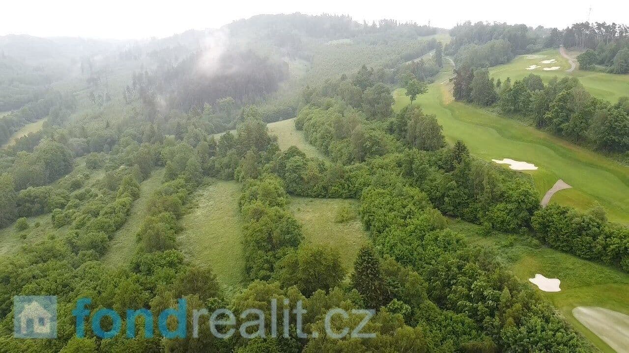 Prodej pozemku 10832 m²
