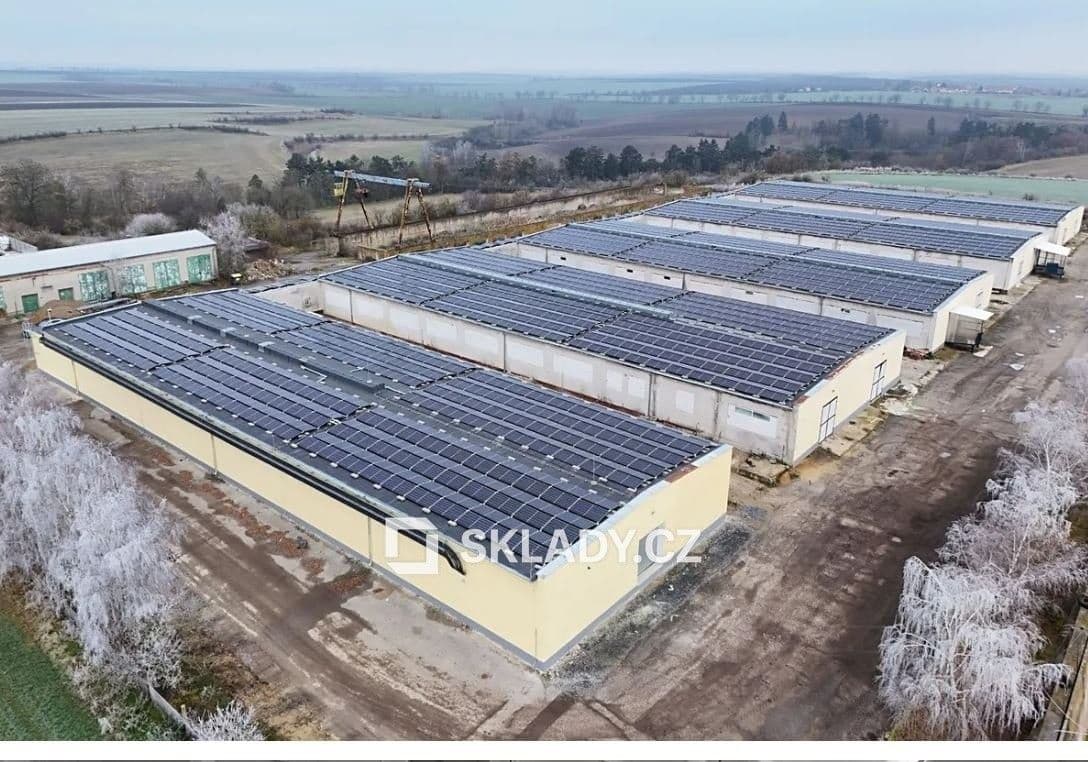 Pronájem komerčního prostoru 1500 m²