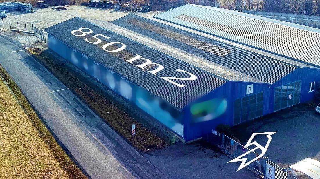 Pronájem komerčního prostoru 850 m²
