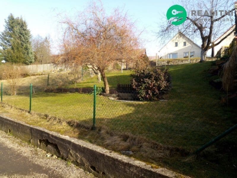 Prodej pozemku 213 m²