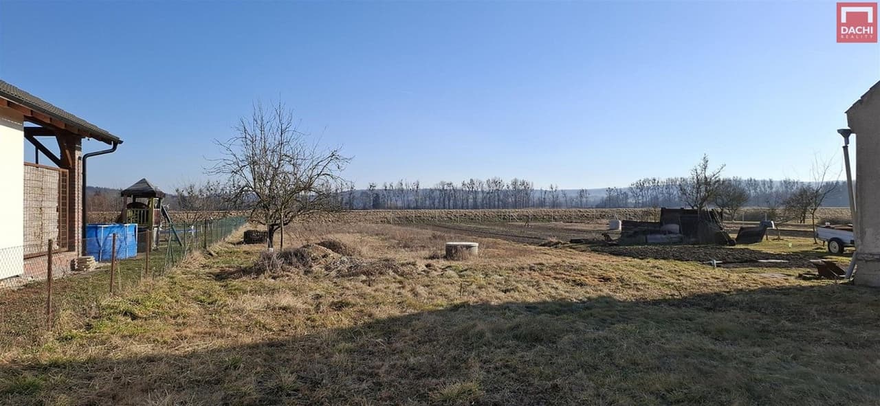 Prodej pozemku 1457 m²