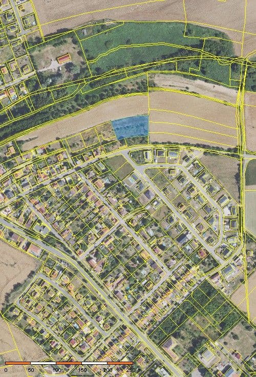Prodej pozemku 2715 m²