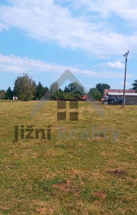 Prodej pozemku 9217 m²