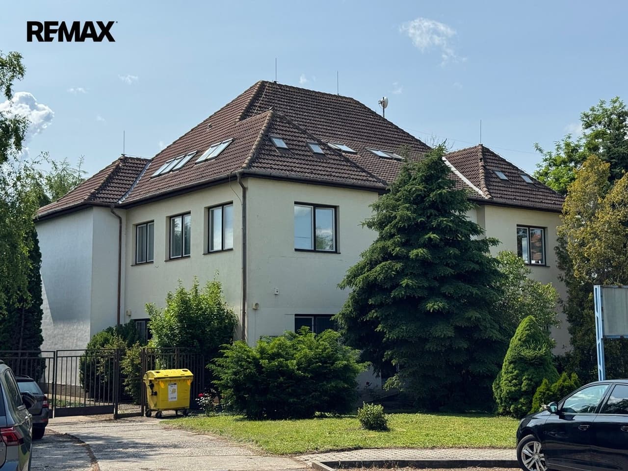 Prodej nemovitosti 1573 m²