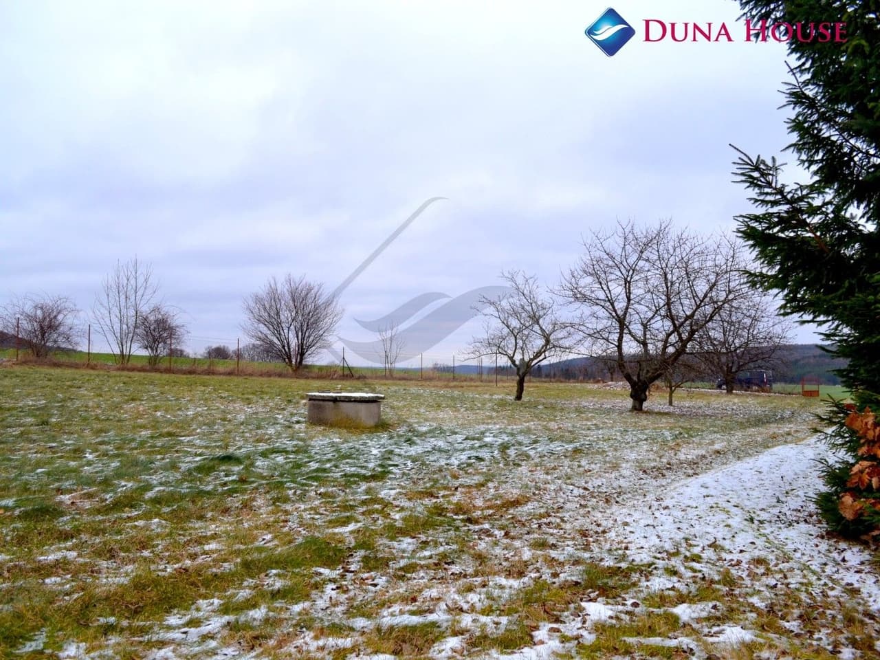 Prodej pozemku 3573 m²