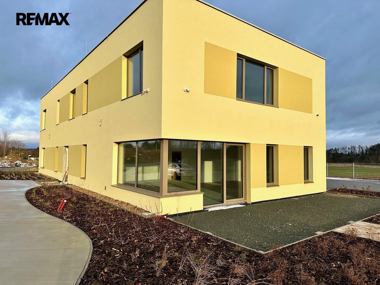 Pronájem bytu 3+kk 90 m²