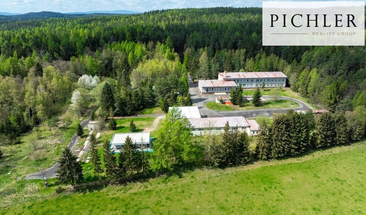 Prodej nemovitosti 12000 m²