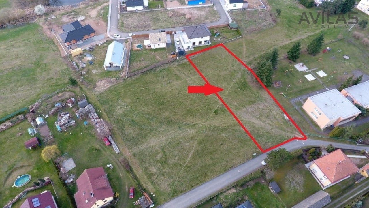 Prodej pozemku 1793 m²