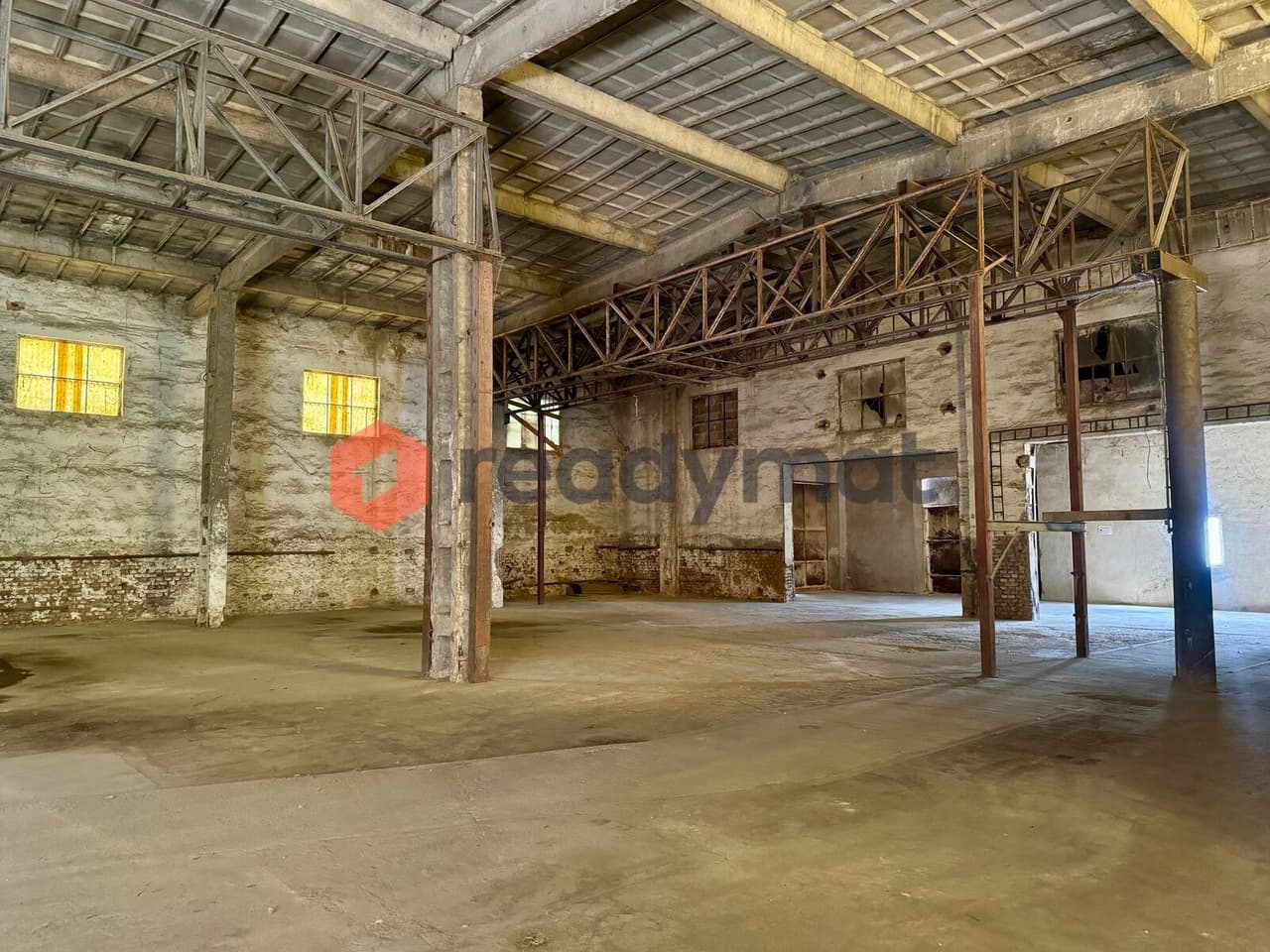Pronájem komerčního prostoru 500 m²
