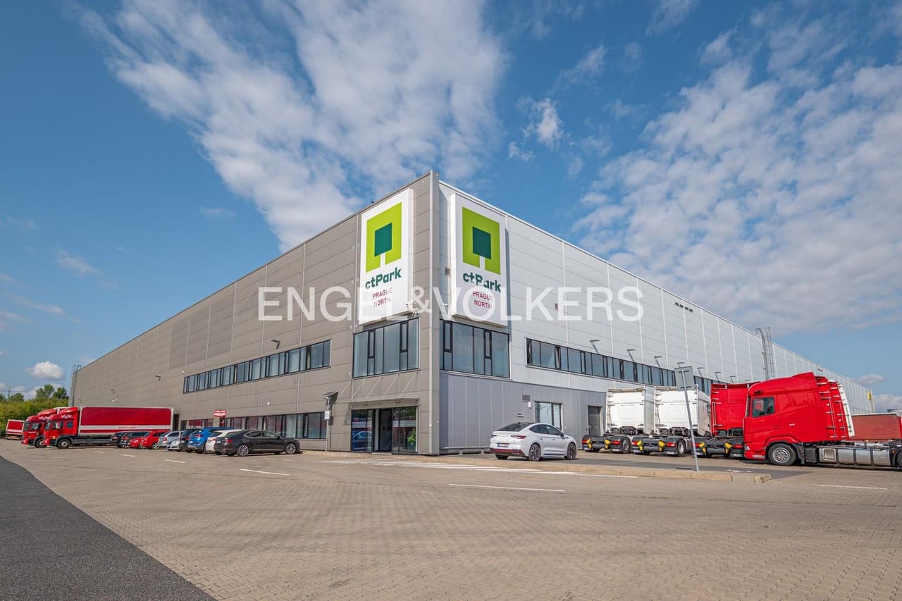 Pronájem komerčního prostoru 300000 m²