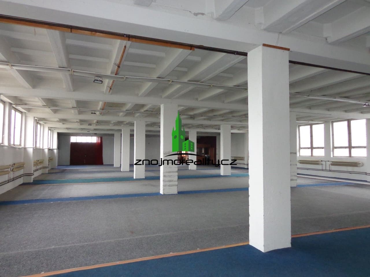 Pronájem komerčního prostoru 635 m²