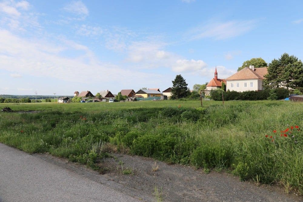 Prodej pozemku 4228 m²