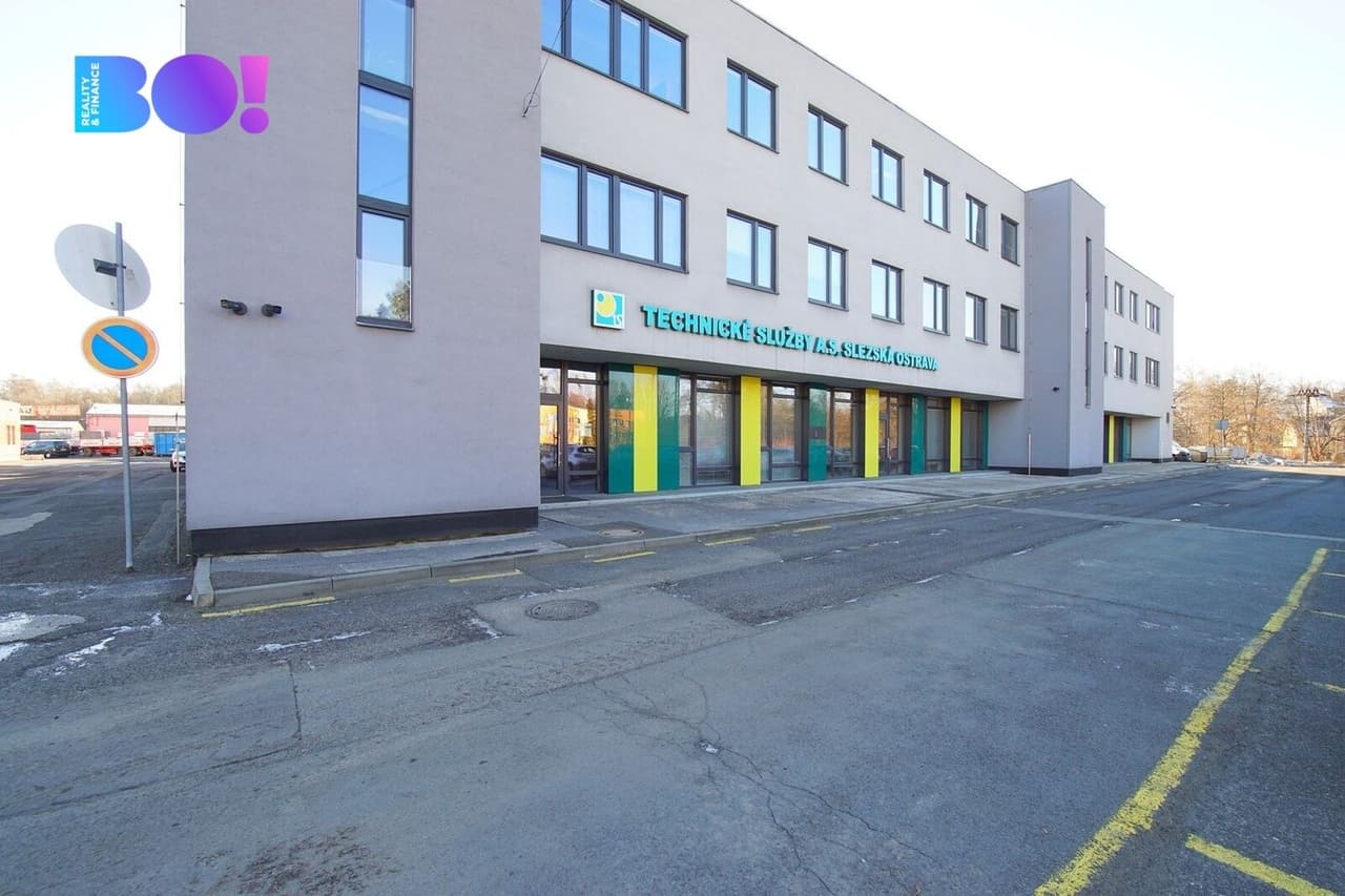 Pronájem komerčního prostoru 157 m²