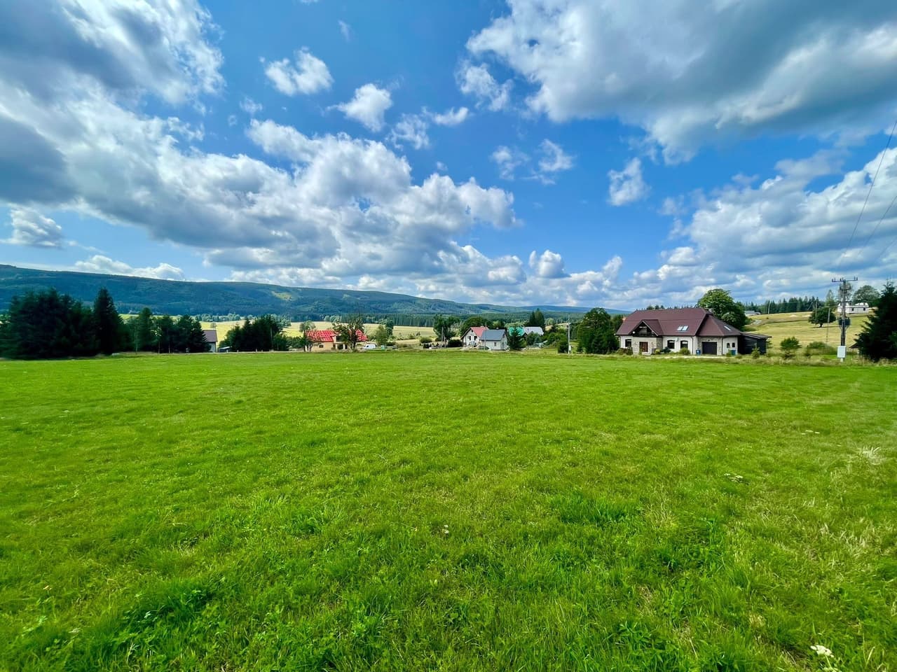 Prodej pozemku 3067 m²