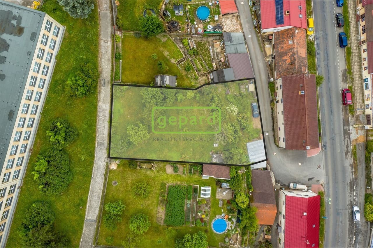 Prodej pozemku 682 m²