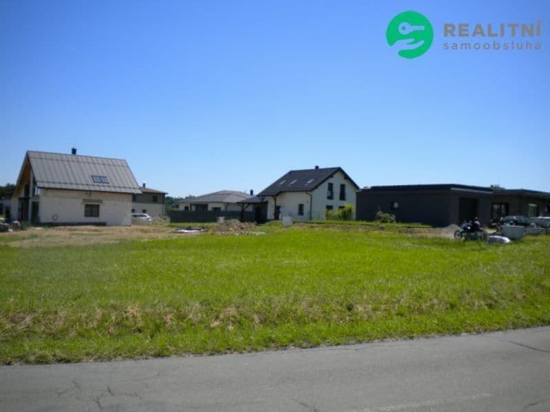 Prodej pozemku 1685 m²