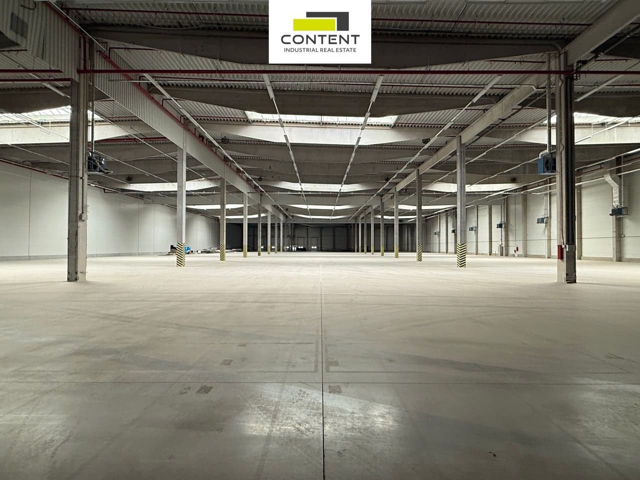 Pronájem komerčního prostoru 8281 m²