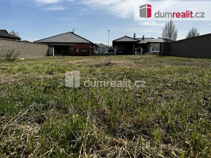 Prodej pozemku 801 m²