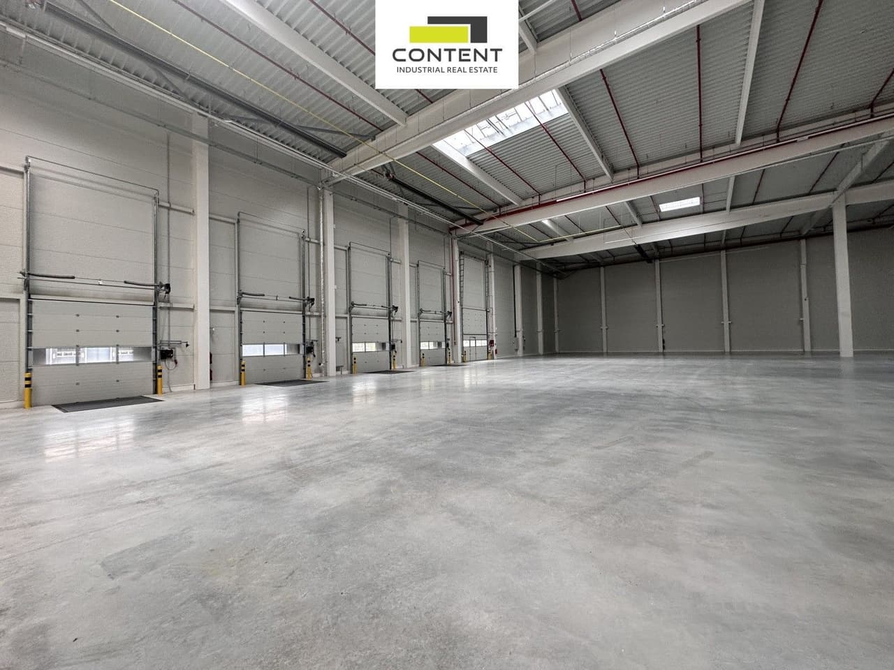 Pronájem komerčního prostoru 3496 m²
