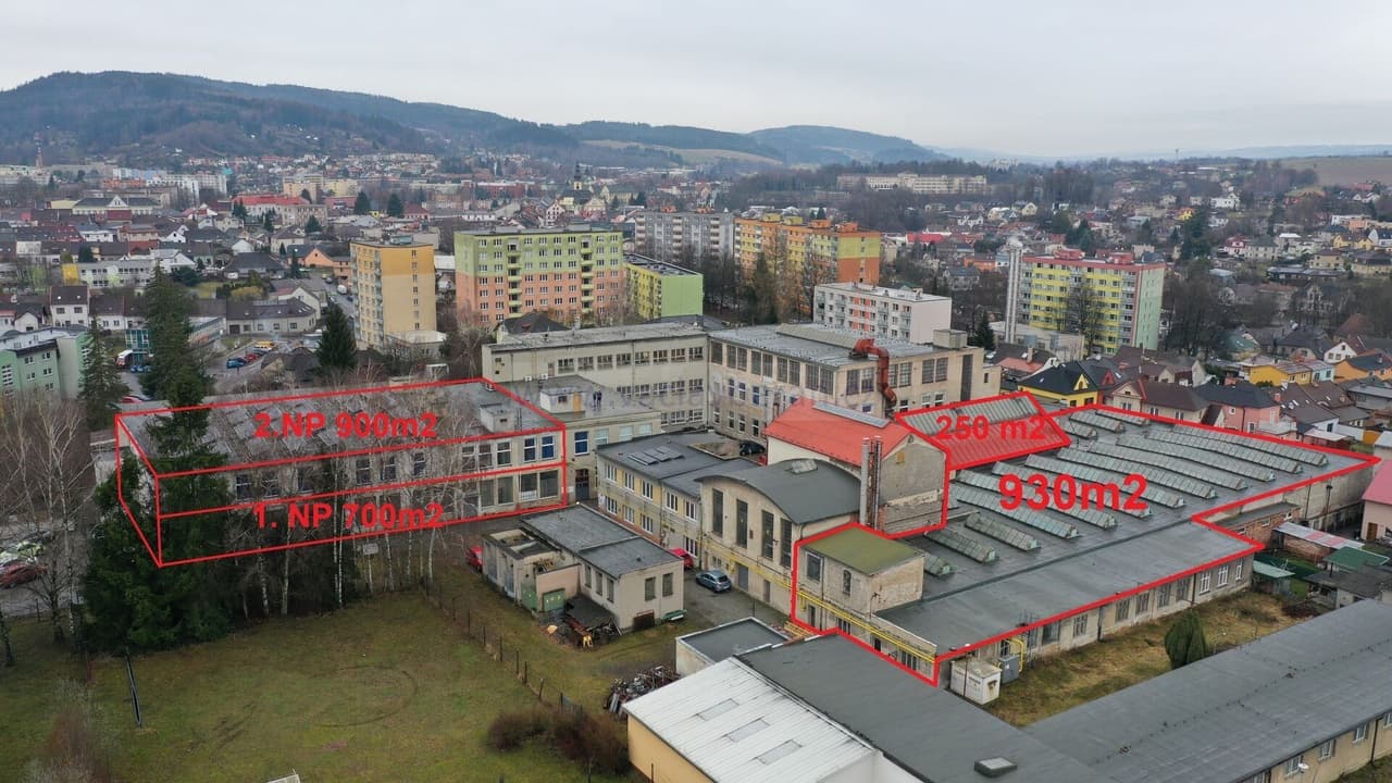 Pronájem komerčního prostoru 3050 m²