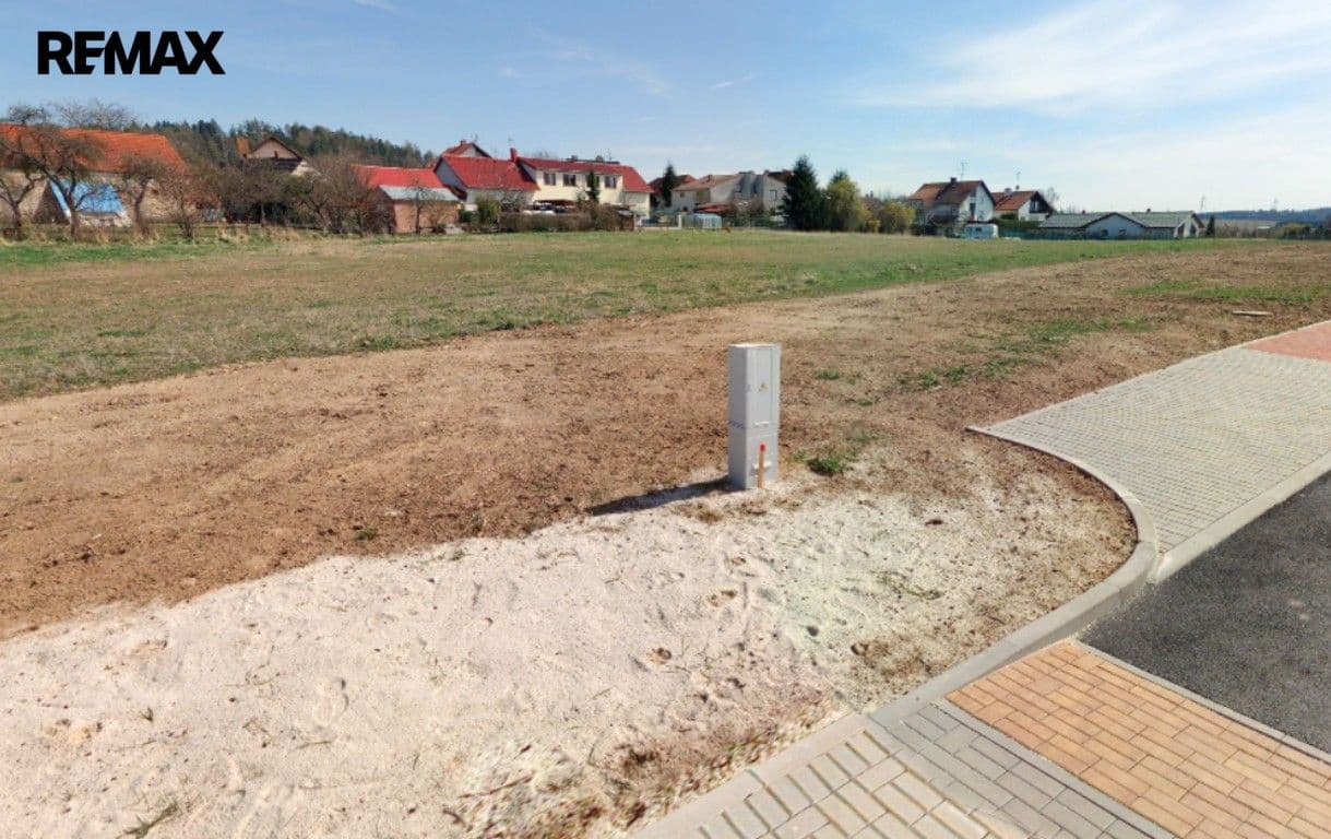 Prodej pozemku 1361 m²