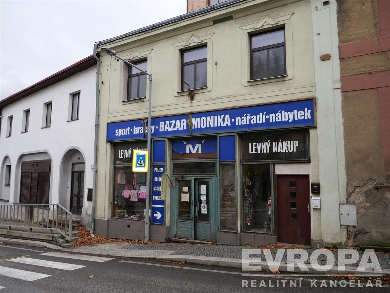 Pronájem komerčního prostoru 143 m²