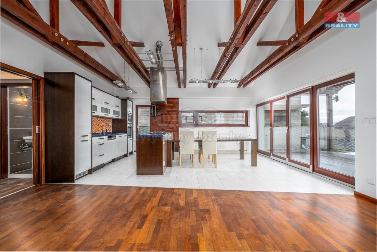 Prodej domu 272 m²