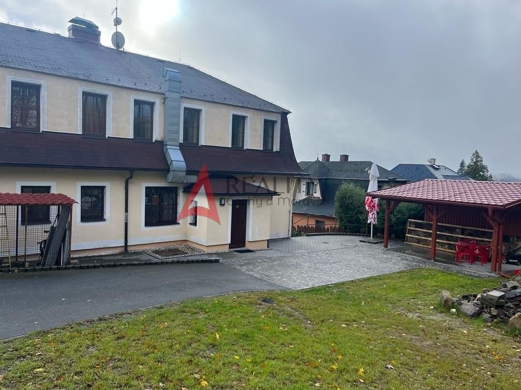 Prodej komerčního prostoru 500 m²