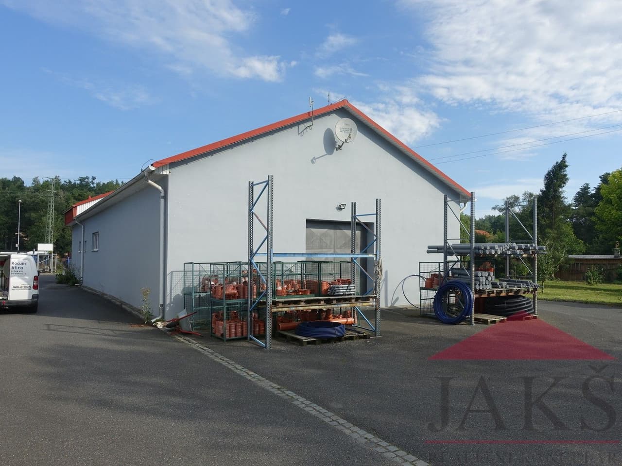 Pronájem komerčního prostoru 238 m²
