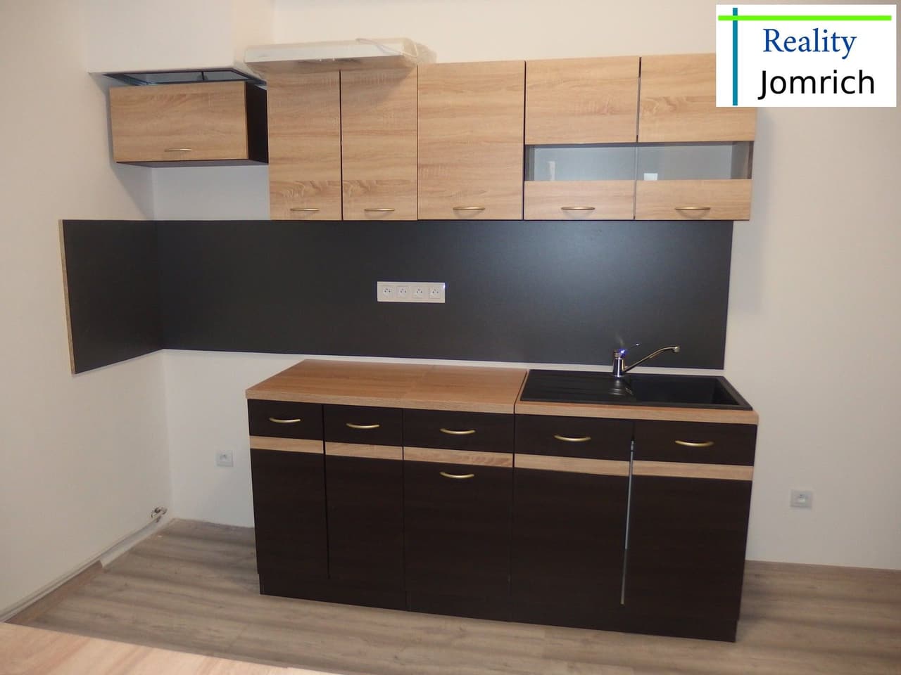 Pronájem bytu 1+1 44 m²